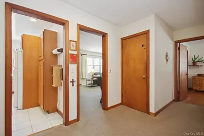 82 Sleight Plass Road, Poughkeepsie, NY 12603 - Photo 21