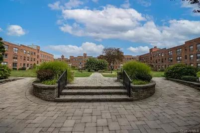 1 Jefferson Avenue #A12, Rockville Centre, NY 11570 - Photo 13