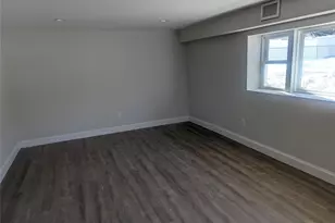 1550 N Gardiner Dr, Bay Shore, NY 11706 - Photo 17