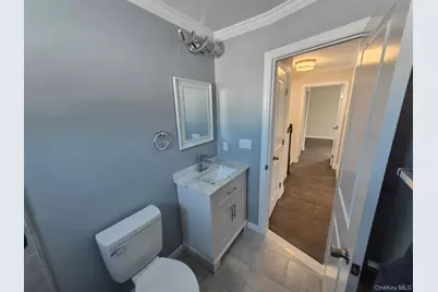 1550 N Gardiner Drive, Bay Shore, NY 11706 - Photo 7