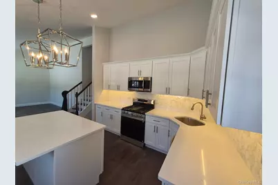 1550 N Gardiner Drive, Bay Shore, NY 11706 - Photo 3