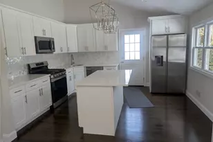 1550 N Gardiner Dr, Bay Shore, NY 11706 - Photo 5