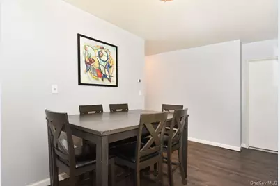 101 Lincoln Avenue #3R, Mineola, NY 11501 - Photo 3