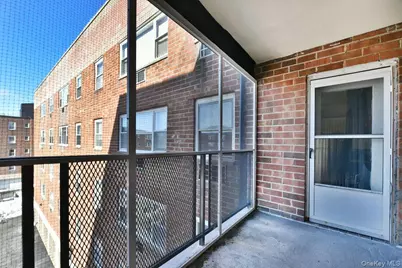 101 Lincoln Avenue #3R, Mineola, NY 11501 - Photo 17