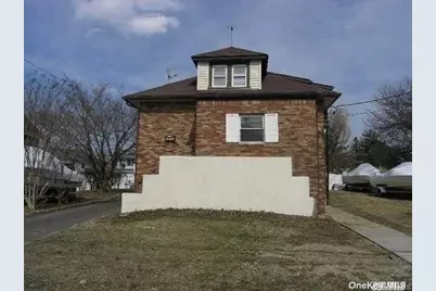 19 6th Street, Bayville, NY 11709 - Photo 1