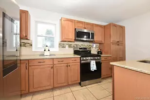 17 Arnold Dr, Middle Island, NY 11953 - Photo 13