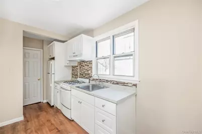 8515 151st Street, Jamaica, NY 11432 - Photo 9