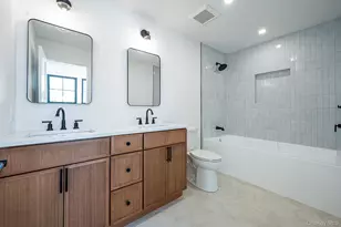 38 Pond Ln, Levittown, NY 11756 - Photo 35