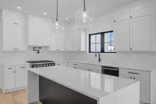 38 Pond Ln, Levittown, NY 11756 - Photo 15