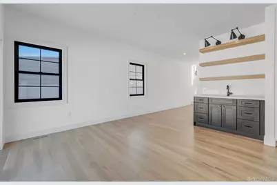 38 Pond Lane, Levittown, NY 11756 - Photo 11