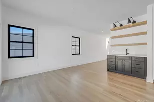 38 Pond Ln, Levittown, NY 11756 - Photo 11