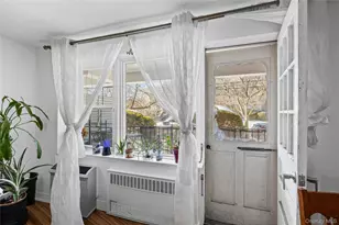 70 North Grove, Freeport, NY 11520 - Photo 7