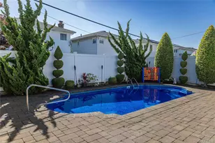 162-15 85th St, Howard Beach, NY 11414 - Photo 15