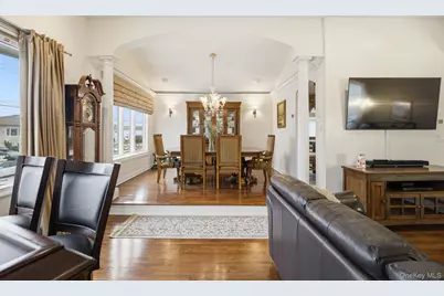 16215 85th Street, Howard Beach, NY 11414 - Photo 7