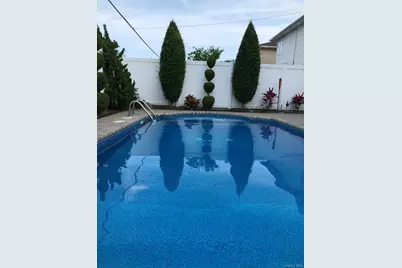 16215 85th Street, Howard Beach, NY 11414 - Photo 13