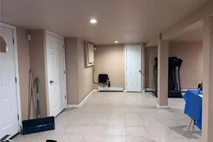 22904 147th Ave, Springfield Gardens, NY 11413 - Photo 15