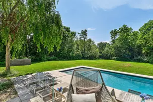 17 Oak Meadow Ln, Bellport, NY 11713 - Photo 27