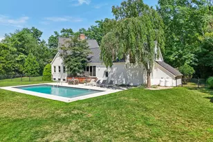 17 Oak Meadow Ln, Bellport, NY 11713 - Photo 29