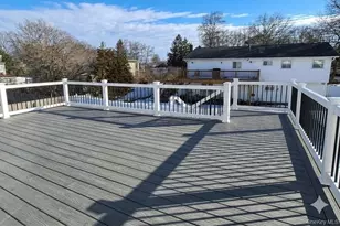 342 Everard St, Dix Hills, NY 11746 - Photo 25