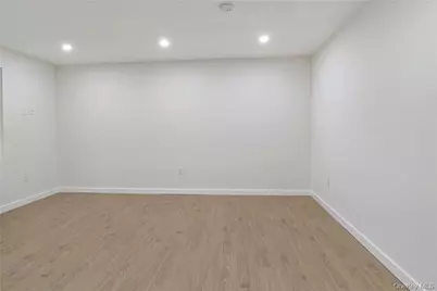 348 Main Street #3D, New Rochelle, NY 10801 - Photo 3