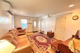 245-80 61st Ave, Little Neck, NY 11362 - Photo 3