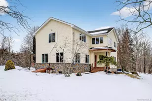 558 Pine Hill Rd, Chester, NY 10918 - Photo 3