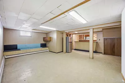 87 Executive Drive, New Hyde Park, NY 11040 - Photo 21