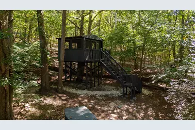 644 Bread and Cheese Hollow Road, Northport, NY 11768 - Photo 23