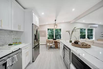 644 Bread and Cheese Hollow Road, Northport, NY 11768 - Photo 3