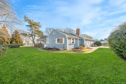 281 Richmond Avenue, Amityville, NY 11701 - Photo 29