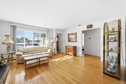 311 Cedar Street, West Hempstead, NY 11550 - Photo 7