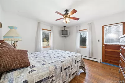 311 Cedar Street, West Hempstead, NY 11550 - Photo 15