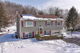 14 Capital Dr, Washingtonville, NY 10992 - Photo 3