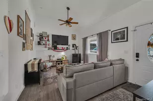 79 Stuyvesant Ave, Mastic, NY 11950 - Photo 15