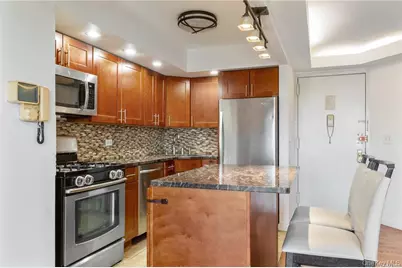 9229 Queens Boulevard #3H, Rego Park, NY 11374 - Photo 7
