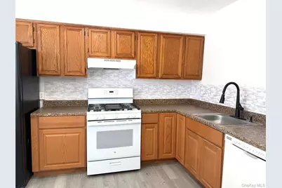 205 Everett Place, Maybrook, NY 12543 - Photo 3