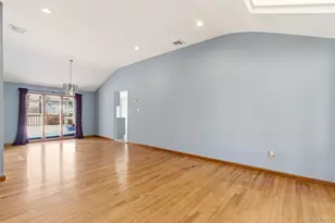 25 Rogers Ln, Smithtown, NY 11787 - Photo 7