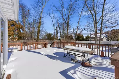 25 Rogers Lane, Smithtown, NY 11787 - Photo 19