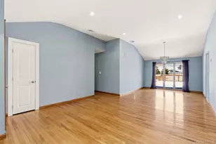 25 Rogers Ln, Smithtown, NY 11787 - Photo 7