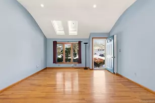 25 Rogers Ln, Smithtown, NY 11787 - Photo 5