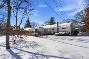 25 Rogers Ln, Smithtown, NY 11787 - Photo 23