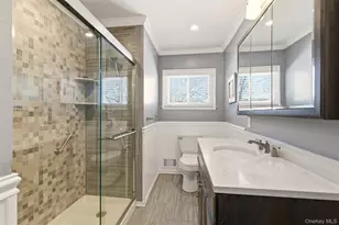 25 Rogers Ln, Smithtown, NY 11787 - Photo 17