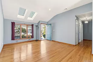 25 Rogers Ln, Smithtown, NY 11787 - Photo 5