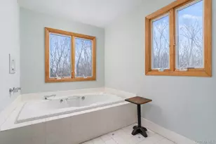 48 Island View Dr W, Sag Harbor, NY 11963 - Photo 13