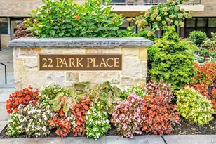 22 Park Pl, Great Neck, NY 11021 - Photo 13