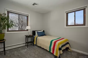 42 Rockwood Dr, Newburgh, NY 12550 - Photo 13