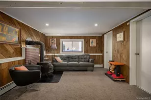 42 Rockwood Dr, Newburgh, NY 12550 - Photo 19