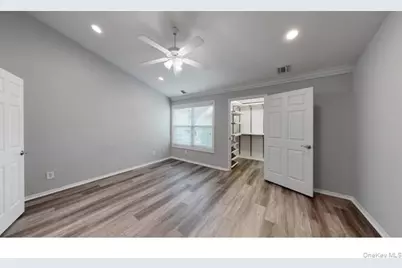 128 Overlook Drive #128, Farmingville, NY 11738 - Photo 5