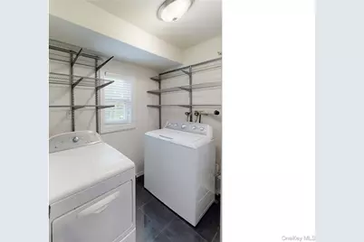 128 Overlook Drive #128, Farmingville, NY 11738 - Photo 3