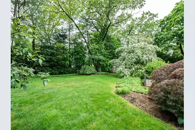 4 Chevy Chase Road, Huntington, NY 11743 - Photo 25